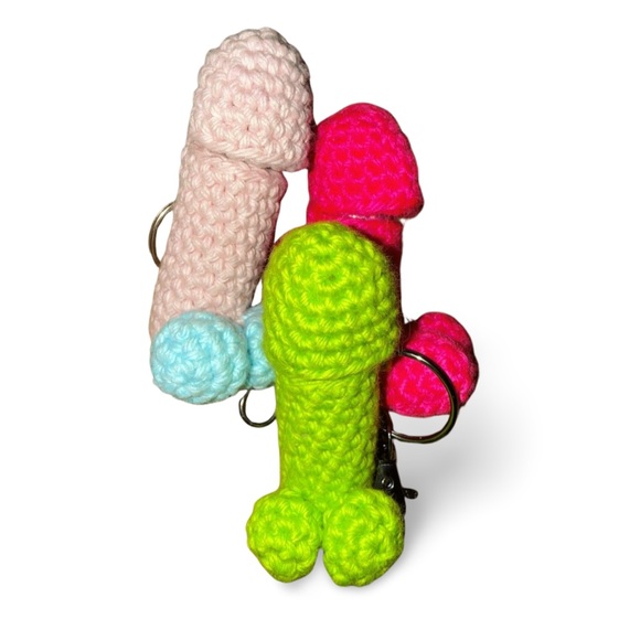 🍆BUY NOW🍆Handmade Cheeky Crochet Chapstick Holder Keychain - Picture 6 of 11